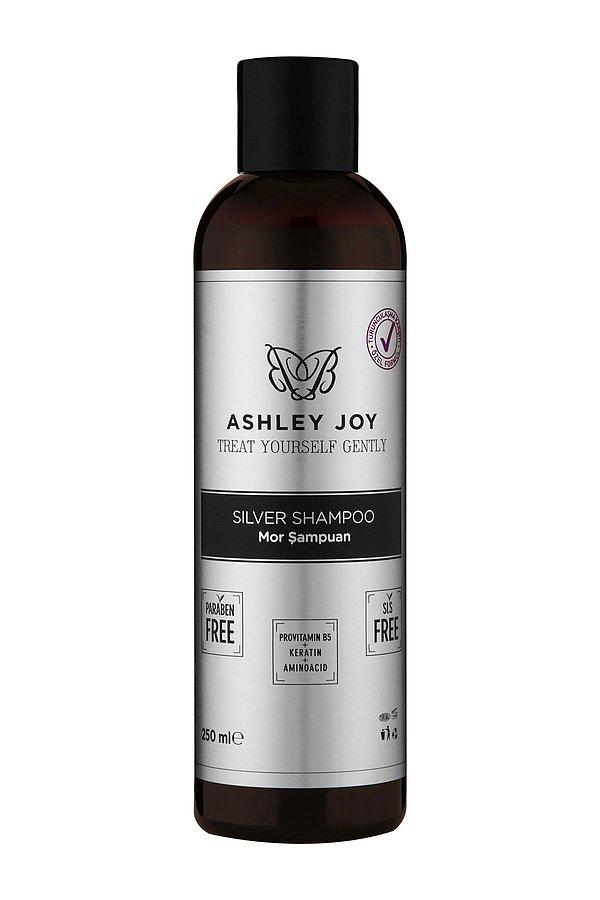 6. Ashley Joy mor şampuan kullananlardan tam not alarak kendini kanıtlamış.