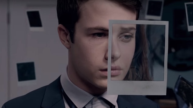Netflix bu suçlamaya karşı Romeo ve Juliet'ten Ölü Ozanlar Derneği'ne kadar pek çok içeriğin araştırılması gerektiğini savundu.