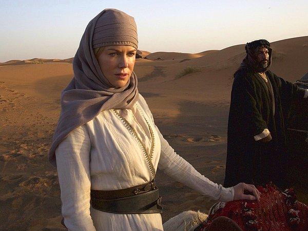 İngiliz ajan ve arkeolog Gertrude Bell'in hayatı 2015 yılında Queen of the Desert adlı filme konu oldu. Werner Horzog'un yazıp yönettiği, Bell'i Nicole Kidman'ın canlandırdığı film, meraklı ve maceracı Bell'in hayatının bilinmeyen yönlerini konu ediniyor.