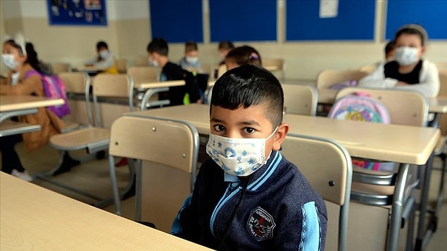 'En büyük sorumluluk ailelere düşüyor'