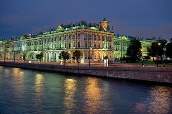 2. Four Seasons Hotel Lion Palace - St. Petersburg, Rusya