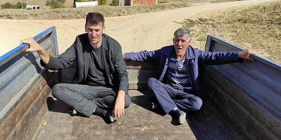 Bursa'da Böbrek Taşı Rahatsızlığı Çeken Köylüler, Taşlarını Köyün Bozuk Yollarında Yolculuk Yaparak Döküyor