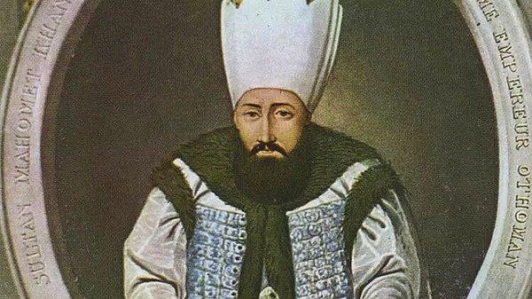 Bu güçlü isyana direnemeyen dönemin padişahı III. Ahmed, görevinden feragat etti ve saltanatı yeğeni I. Mahmud'a devretti. 27 yıllık hapis hayatından sonra tahta geçen I. Mahmud büyük şeyler yapmayı hedefliyordu.