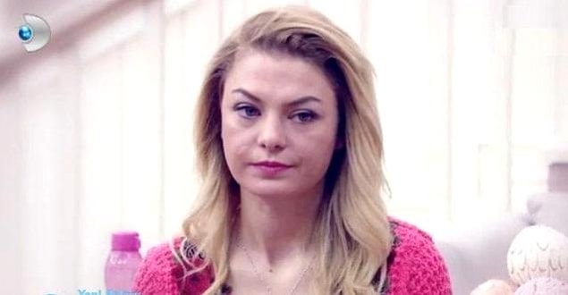 Fenomen yarışma Kısmetse Olur'un gelin adaylarından Mehtap Taşkıran'ı belki tanıyorsunuzdur; bir dönemin en çok izlenen programlarından birindeydi kendisi.