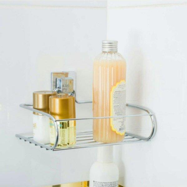 18. Yapışkanlı mini şampuanlık raf sayesinde banyo duvarını delmenize gerek kalmayacak...