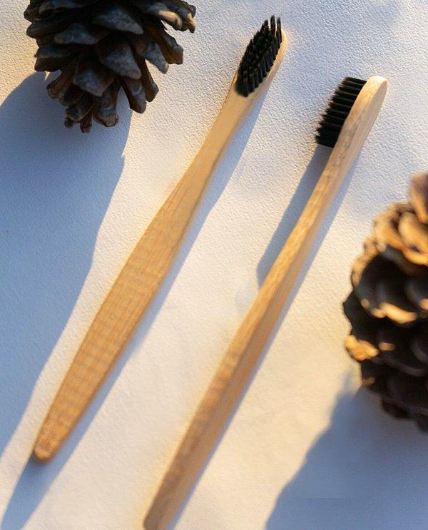 1. Bambu diş fırçası