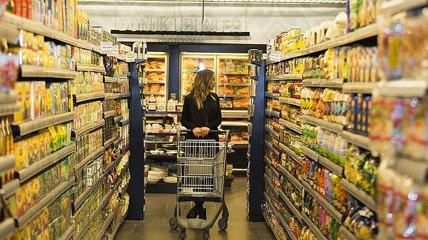Hükümetin gıda enflasyonu için ucuz marketler kurduğunu ve insanların bu marketler önünde uzun kuyruklar oluşturduğunu belirten Euronews'in o haberinde yer alan röportaj için ise birçok yorum yapıldı.