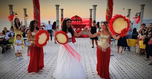 Ardından bu katın kına, düğün gibi organizasyonlara kiralandığı da ortaya çıktı.