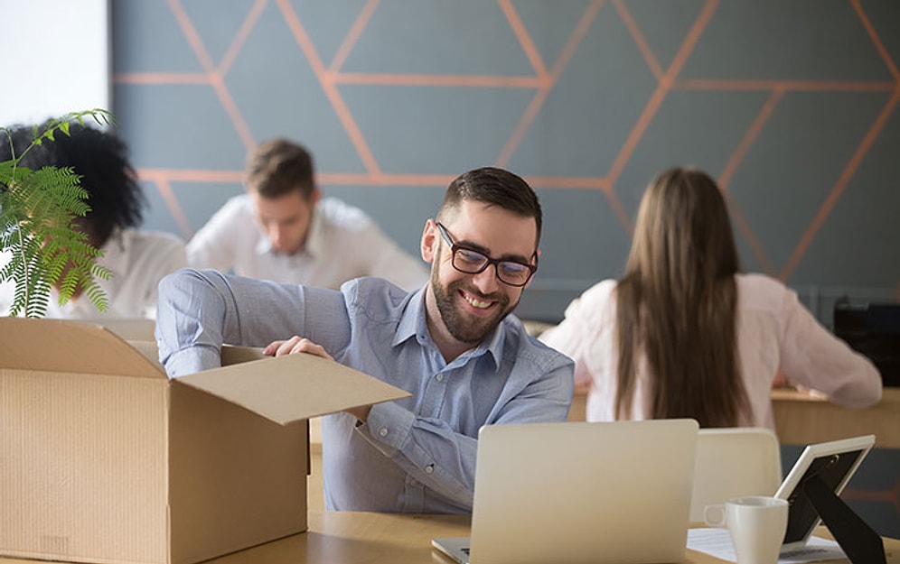 İşe Yeni Başlayanları Tebrik Etmek İçin Komik, Anlamlı, Yeni Mesajlar: Yeni İş Stresini Azaltacak Mesajlar