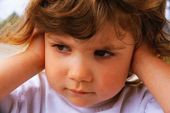 Çocuklarda Kulak Ağrısı Neden Olur? Kulak Ağrısı Nasıl Geçer?