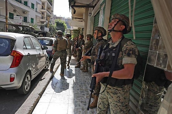 Beyrut'ta Asker Sokağa İndi: Ölü ve Yaralılar Var