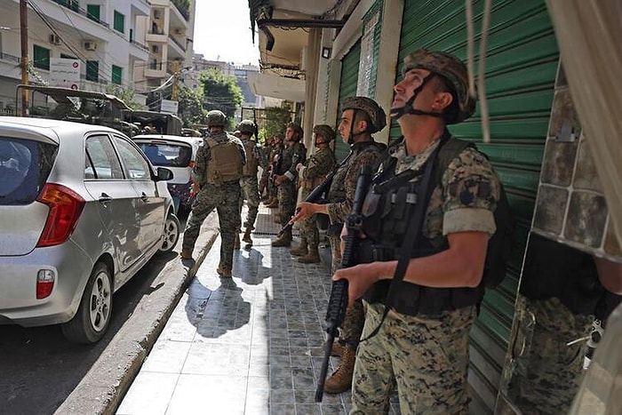 Beyrut'ta Asker Sokağa İndi: Ölü ve Yaralılar Var