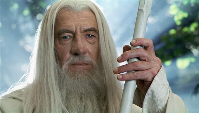 15. "Eski oda arkadaşım film izlemeyi severdi, bir gece yarısı aniden 'Yapma Gandalf!' diye bağırmıştı. Gülmekten ölmüştüm."