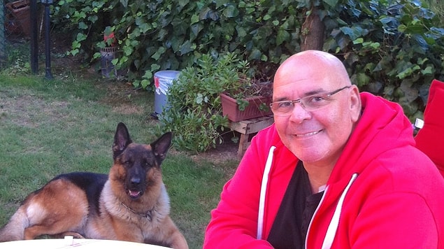 8. Rasim Öztekin'in eşi Esra Kazancıbaşı Öztekin, köpeğini kaybettiğini duygusal bir mesajla paylaştı!