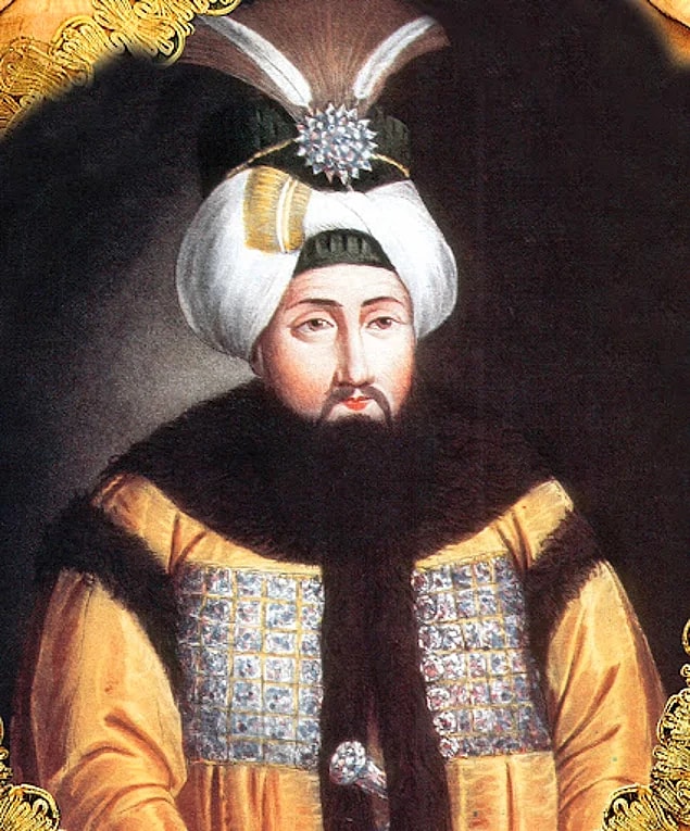 Yıllarca kafeste tutulmasına rağmen zekası ve çalışkanlığından ödün vermeyen I. Mahmud, aldığı derslerin hakkını 35 yaşında padişahlığa geldiğinde verecekti. İlk başlarda isyancıların isteklerini gerçekleştirse de bu uzun sürmedi.