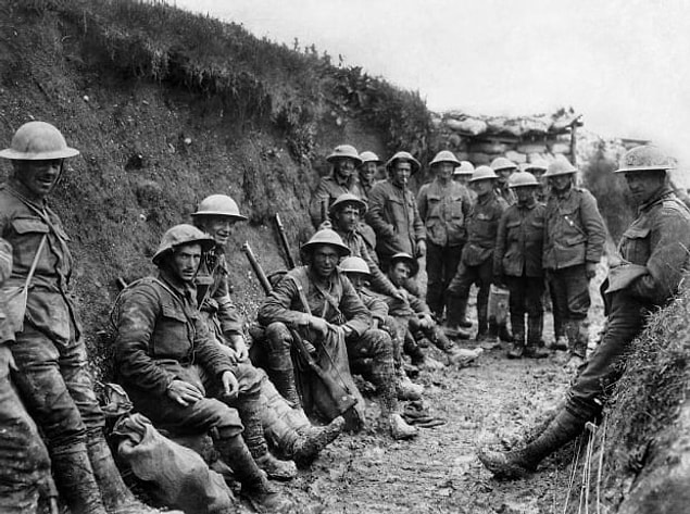 Bu olaylardan Sırbistan'ı suçlu bulan Avusturya-Macaristan İmparatorluğu, 27 Temmuz 1914'te Sırbistan'ı işgal etti. Rusya'nın Sırbistan'ı desteklemesi üzerine ise Almanya, ağustos ayında Rusya ve Fransa'ya saldırdı. Böylelikle I. Dünya Savaşı resmen başlamış oldu.