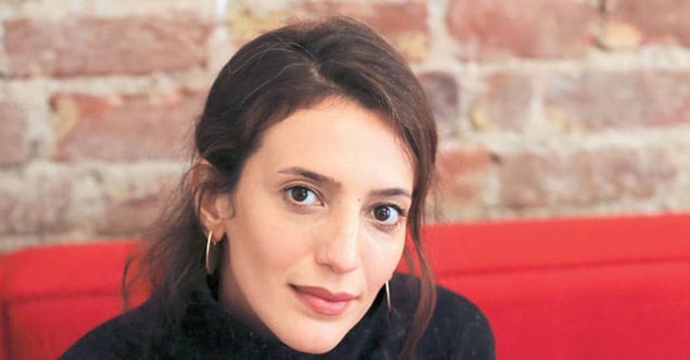 Nihal Yalçın, Zehra filmindeki başarısıyla da En İyi Kadın Oyuncu seçildi.