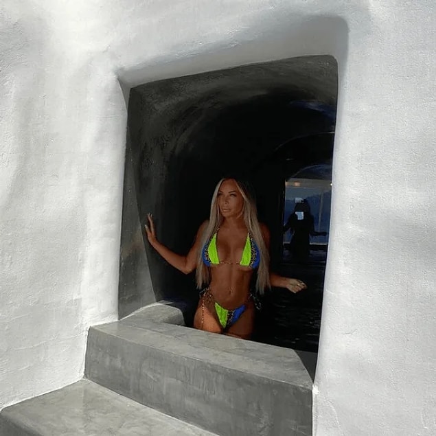 Seksi Fotoğraflar Paylaşarak Milyoner Oldu