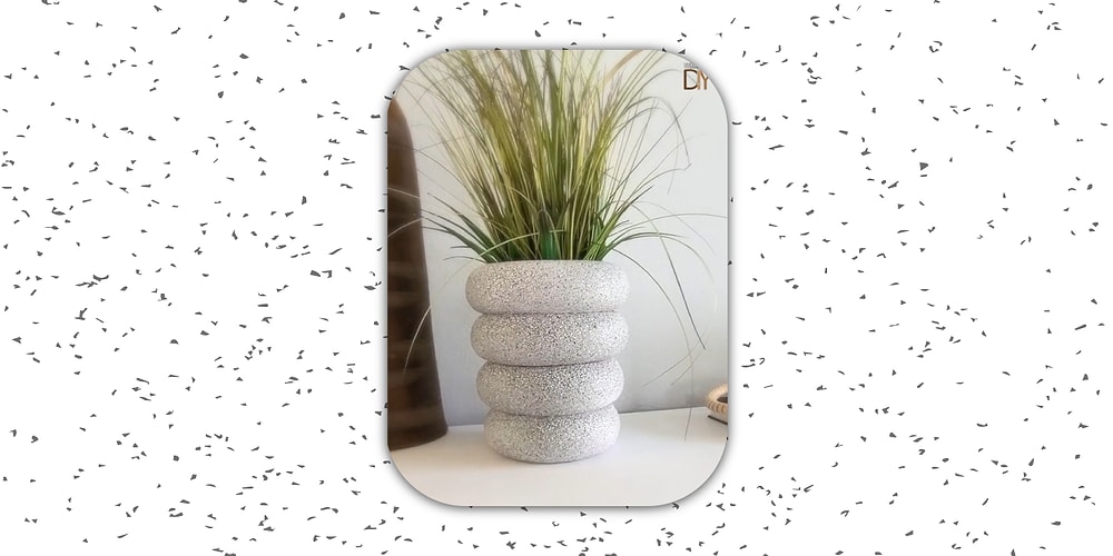 Bu Granit Desenli Saksı İle Çiçekleriniz Çok Daha Güzel Gözükecek