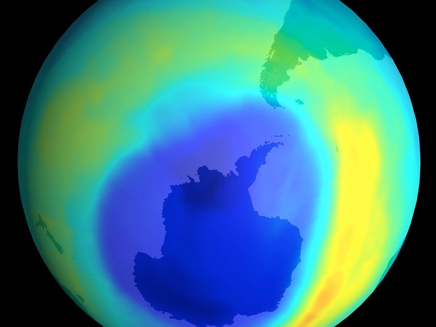 Изменение озонового слоя земли