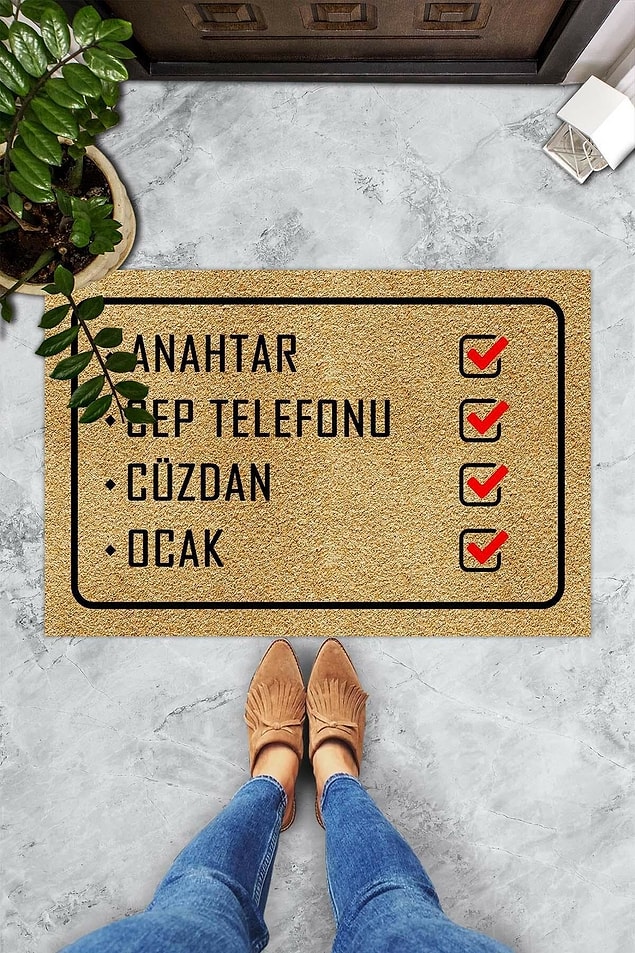 16. Evde sürekli bir şeyler unutanlar için mükemmel çözüm! Kapıyı kitlemeyi unutmayın ki anahtarlar içeride kalmasın. 🥲