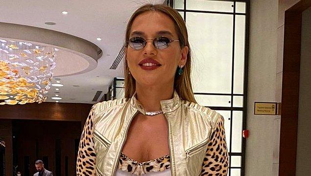 Ünlü şarkıcı Demet Akalın, İzmir dönüşü Instagram hesabından yayınladığı videolarda Okan Kurt'un sahibi olduğu Beykoz Anadolu Hisarı'nda bulunan Hirahan Restoran’da yan komşusuyla kavga ettiğini söyledi.