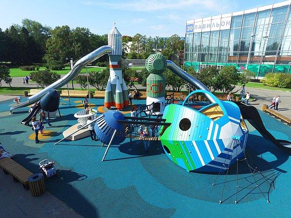 8. Cosmos Playground, Moskova, Rusya
