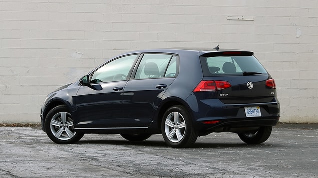 10. sırada 2017 Volkswagen Golf dizel otomatik bulunuyor.