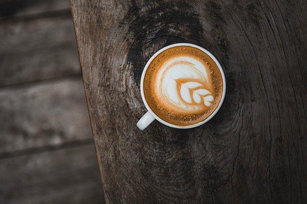 5. Krema eklediğinizde kahve %20 daha uzun süre sıcak kalır.