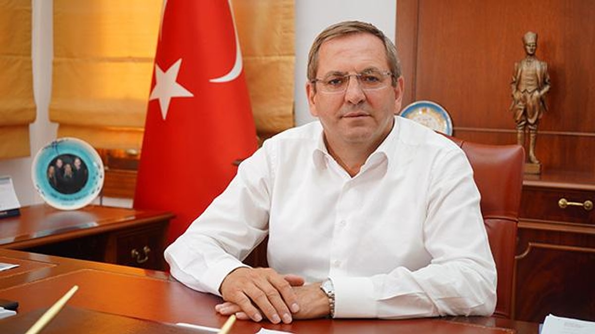 ayvalik belediye baskani mesut ergin kimdir kac yasindadir ve neden gundemde