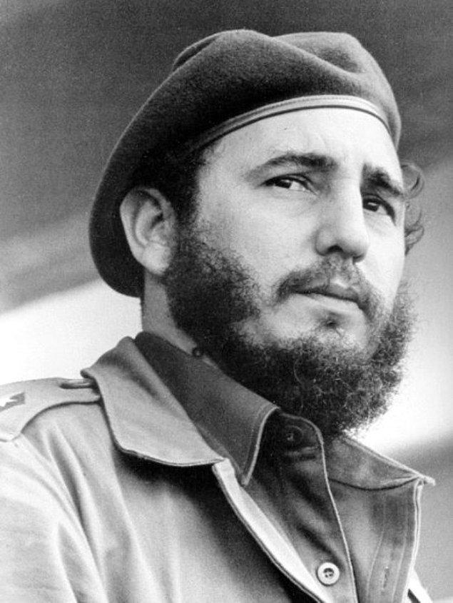 2. CIA 1960'da Fidel Castro'nun sevgililerinden biriyle onu öldürmesi için anlaşma yaptı ve kadına zehirli haplar verdi...