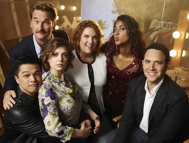 98. Crazy Ex-Girlfriend (2015-2019)