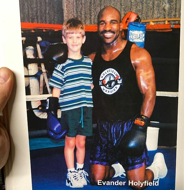11. Боксер Эвандер Холифилд