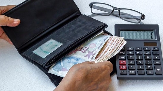 Emeklilik Yaşı Kaç? SGK Emeklilik Tablosu...