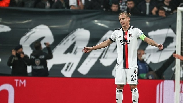 1. 19 Ekim 2021: Beşiktaş 1-4 Sporting Lizbon