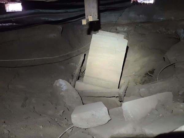 14. Вот бетонная стойка, практикующая свою роль Пизанской башни.