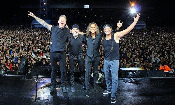 2. Rock Müziğin Efsanesi Metallica, Ülkemize En Son 2014 Yılında Gelerek Efsane Bir Konsere Daha İmza Atmışlardı.