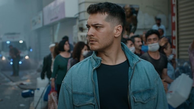Ve aldığı oyunculuk eğitimi doğrultusunda adım adım geliştirdiği kabiliyetine hep birlikte hayran olmuştuk.