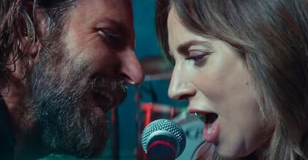14. Брэдли Купер и Леди Гага в фильме "Звезда родилась"