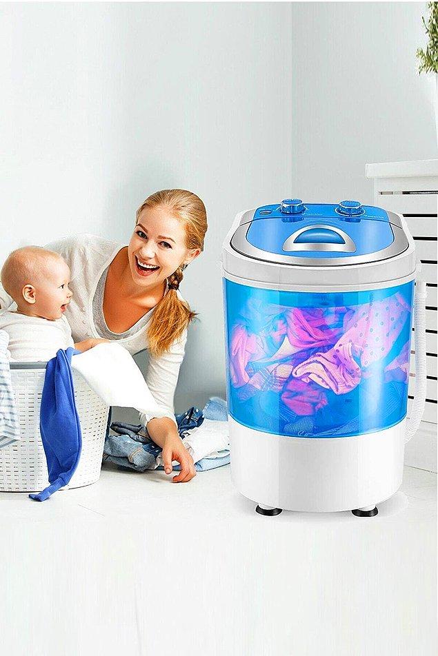 5. Bebeği olanların ve öğrenci evlerinde oldukça işe yarayacağını düşündüğümüz tek parça kıyafet yıkamak için bire bir çamaşır makinesi...