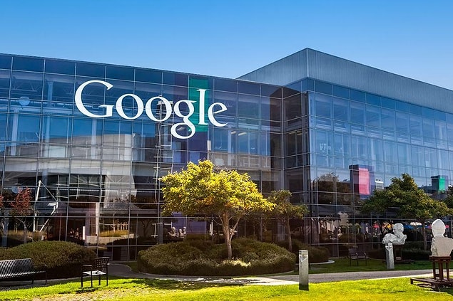 15. Vergiler düşük olduğu için Google, Apple gibi büyük şirketlerin merkezleri burada ve ülke iş imkanları çok fazla.