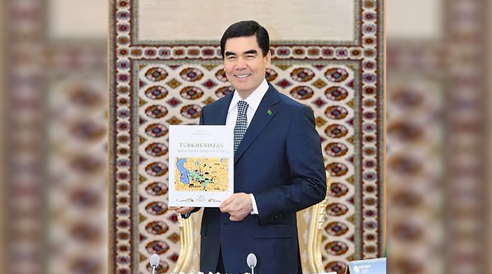 Türkmenistan'da Yeni Kanun: Cumhurbaşkanının Kitabını Taşımayan Öğrenciler Okuldan Atılacak