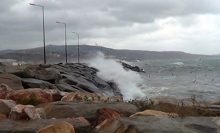 Meteorolojiden Pazar Günü İçin Kritik Uyarı: Sıcaklar 10 Derece Kadar Düşecek!