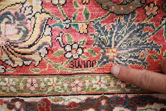 Yıkamaya Getirilen Halı Servet Değerinde Çıktı: Dünyada 60 Tane Var, Biri de Topkapı Sarayı'nda