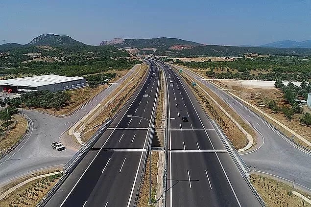 Şehirlerarası otoyol ve köprü ücretlerimizin durumunu biliyorsunuz. Tekrar tümünü anlatmaya gerek yok.