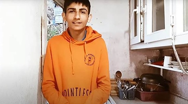 Taha Duymaz son yılların en çok dikkat çeken fenomenlerinden. Yemek yaparak takipçi kazanan diğer fenomenlerden farkı ise ününü Hatay'ın bir köyünde kısıtlı imkanlarla yaptığı yemeklerle kazanmış olması.