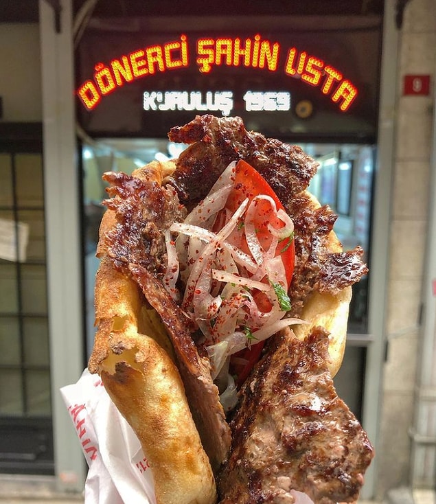 12. Minicik bir dükkandan kocaman bir lezzete; Dönerci Şahin Usta...