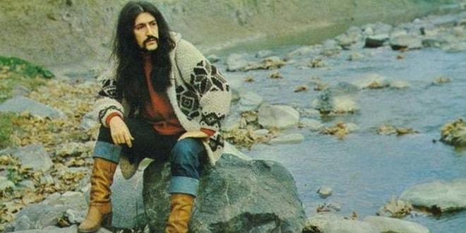 Anadolu Rock'ın Efsanesi Barış Manço'nun Adeta Birer Hikaye Anlattığı Hafızalardan Kazınmayan 13 Şarkısı