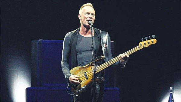 19. Sting, Phoenix Jazzmen ile performans sergilerken sıklıkla siyah çizgili sarı bir kazak giyiyormuş.