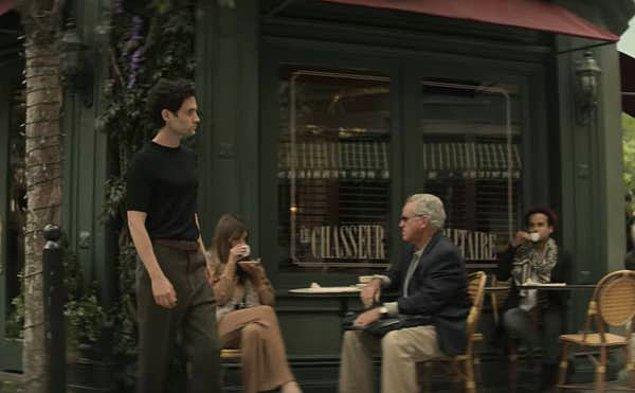 11. Son olarak, Joe’u Paris’te gördüğümüz kafenin adı 'yalnız avcı' anlamına gelen 'Le Chasseur Solitaire'. Oldukça manidar değil mi?